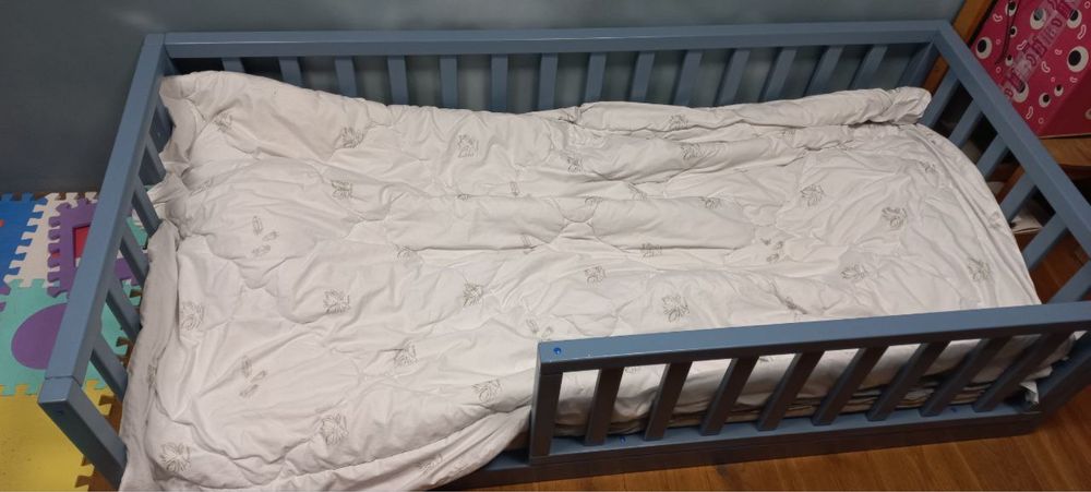 Дитяча кровать з дерева