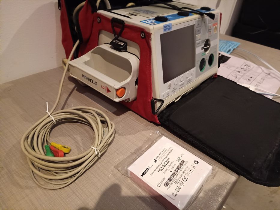Defibrylator ZOLL Mseries 3 odprowadzeniowy