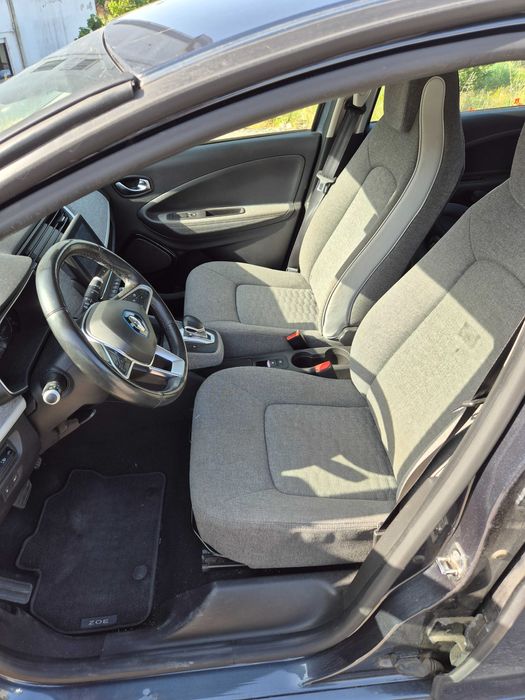 Renault Zoe Intenso 50 (52kwh]