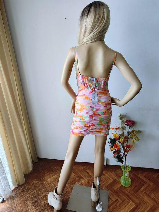 Nowa sukienka sradivarius floral mini pastelowe kolory m imprezowa