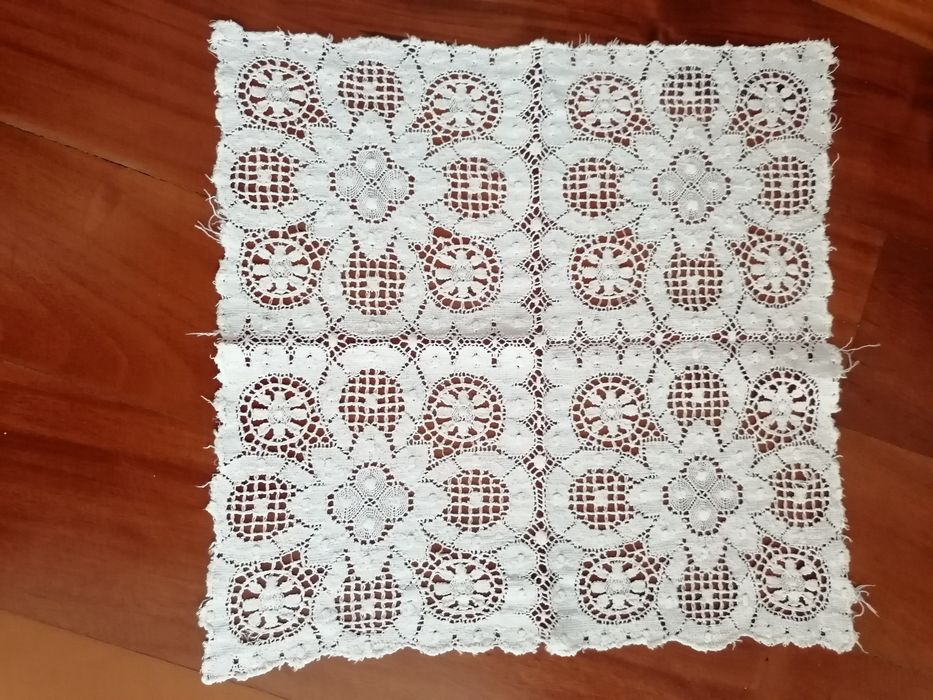 Crochet Table Centerpiece, Various Models Starting From64584410725635123