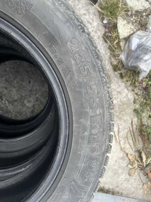 Резина зима стан новаї 225/55R16 TIGAR