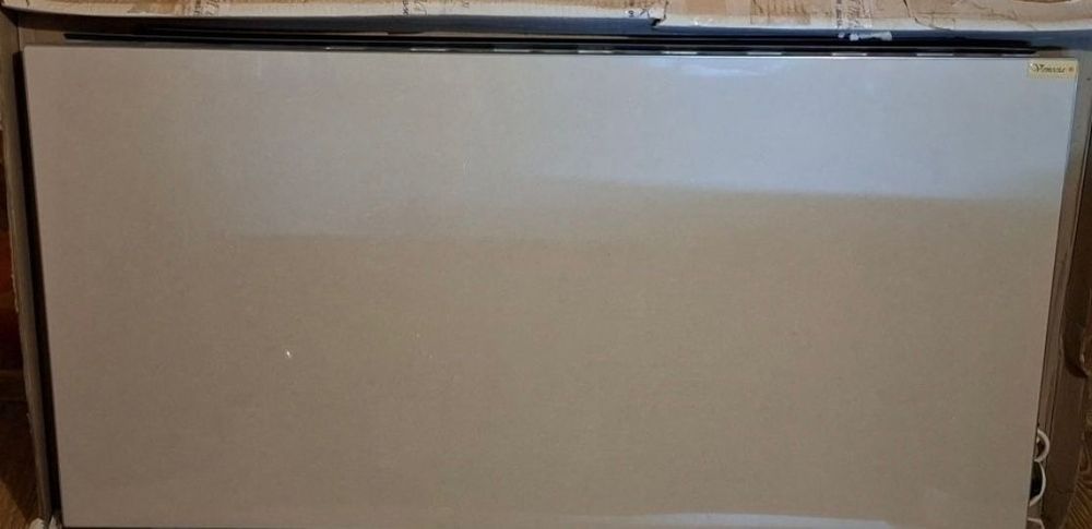 Батарея. Керамическая панель. Обогреватель Venecia 1400W , панель ПКК