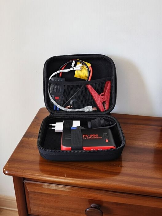 Powerbank 10000Mah Starter Rozruch 200A 12V Ładowarka Usb Fc-202