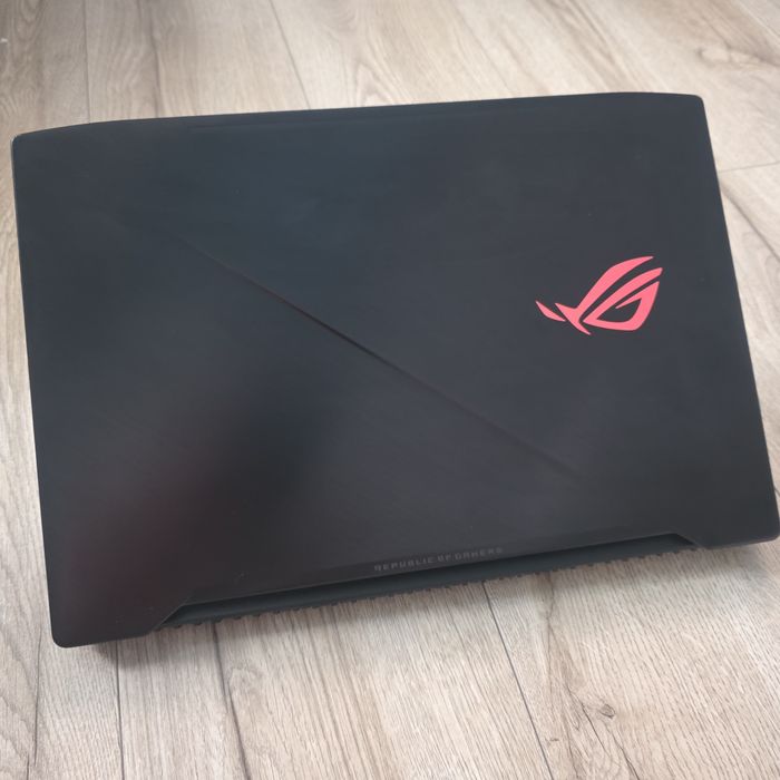 Laptop asus rog i7 7700 gtx 1050 4gb