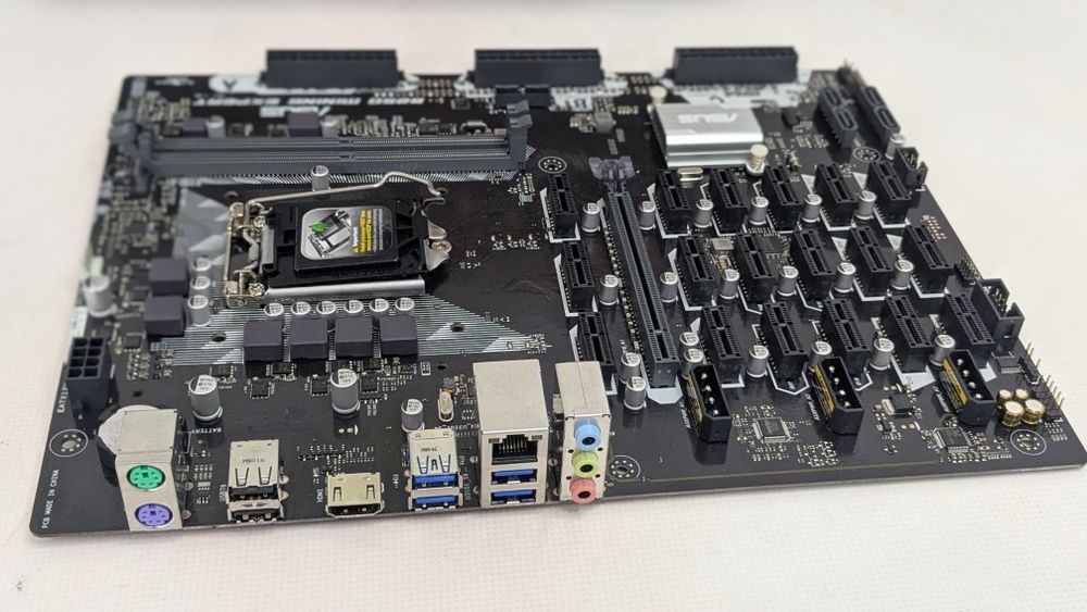 Материнська плата Asus B250 Mining Expert (s1151) CI-Ex16\Гарантія!