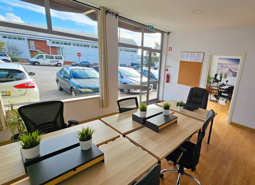 Arrendamento de Escritório Alcobaça - rua Luís de Camões, 55