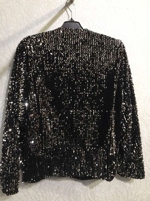 Продам пиджак в паетках Zara