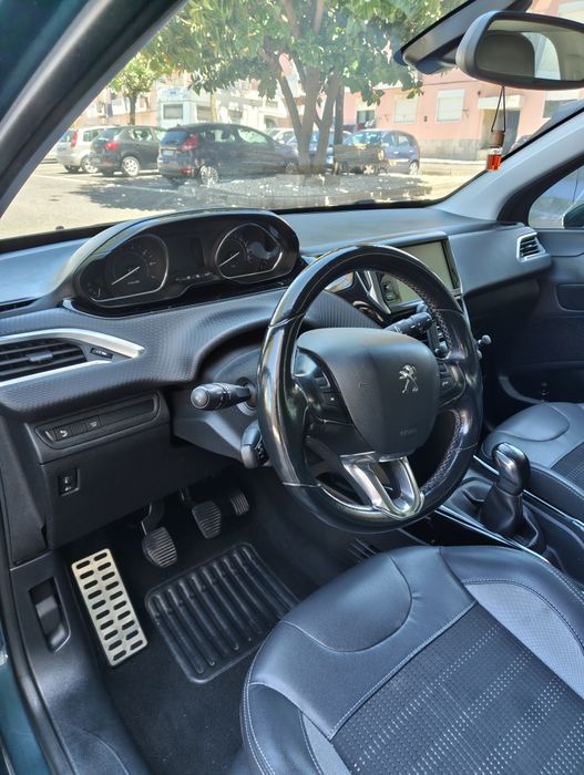 Peugeot 1.2  2008 ano 2018