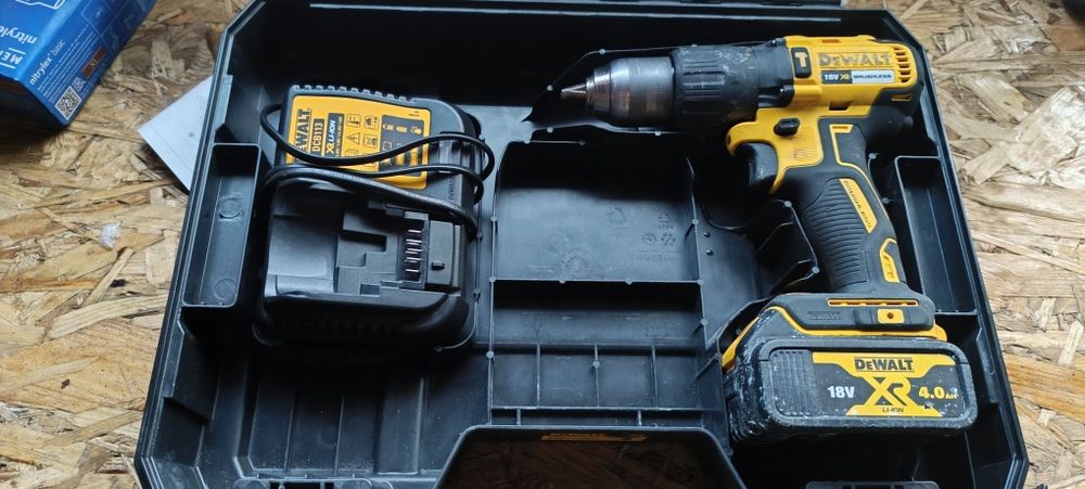 Wkrętarka DeWalt dcd 778m1