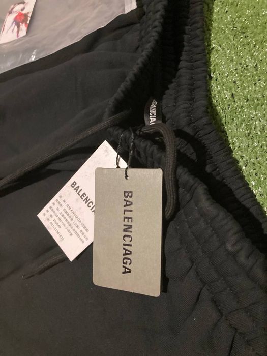 BALENCIAGA shorts,шорти (весна,шорти,шорты)