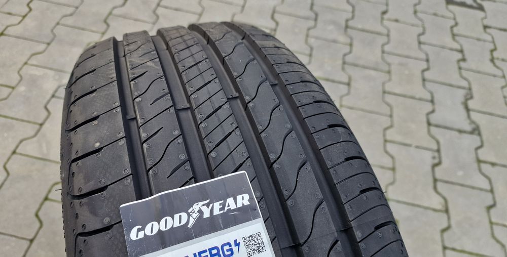 Opony Letnie Goodyear EfficentGrip Performance 2 215/50R17 95W 2025