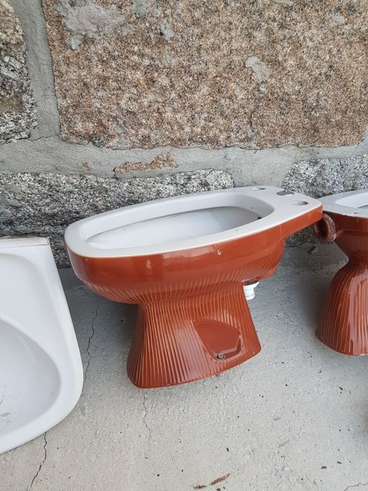 Sanita,bide,lavatório