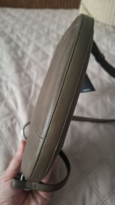 Сумка из кожи наппа Massimo Dutti