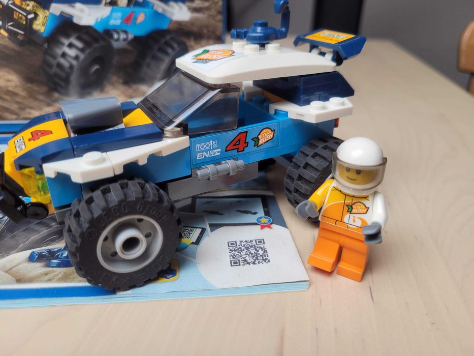 Zestaw Lego City - Pustynna wyścigówka 60118, komplet