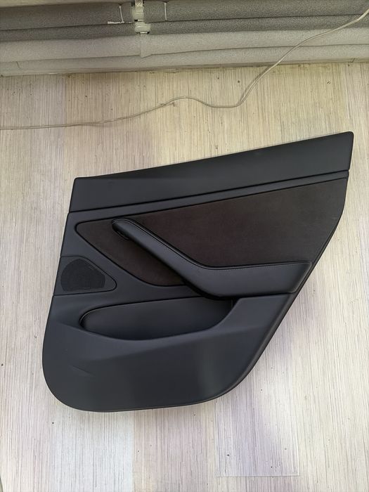 Продам карти дверні tesla model 3 2020