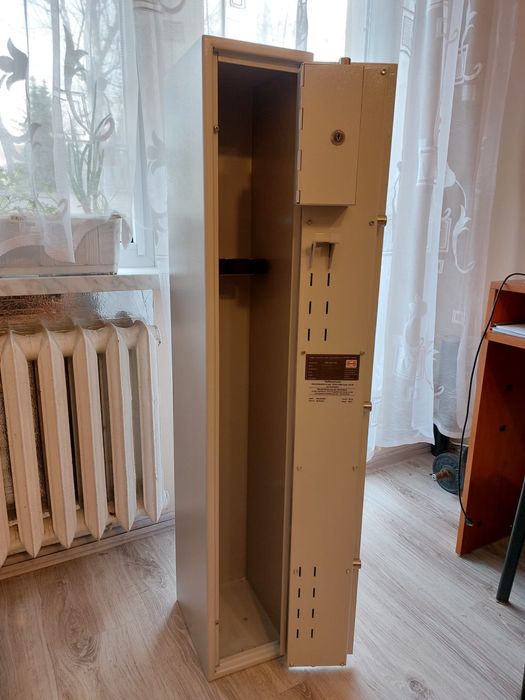 ISS Szafa Na Broń / Sejf Remscheid S1