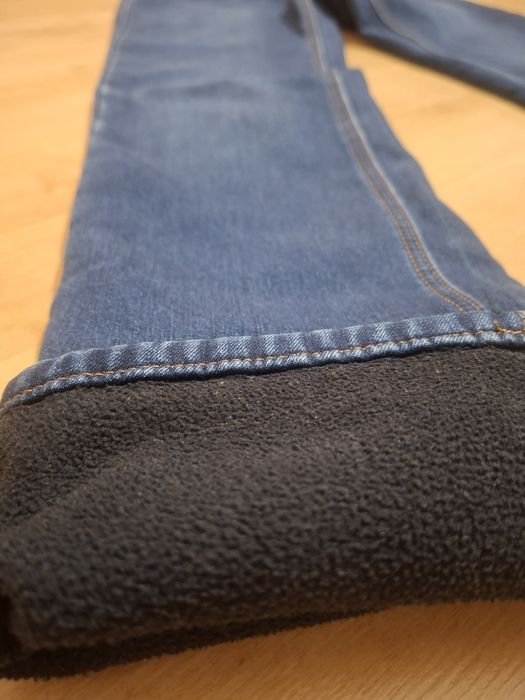 Ocieplane spodnie dżinsowe