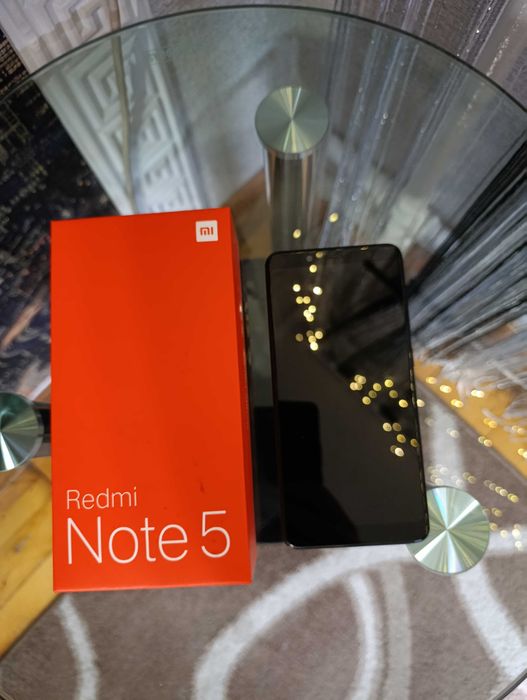 Телефон Xiaomi Redmi Note 5 (3/32)