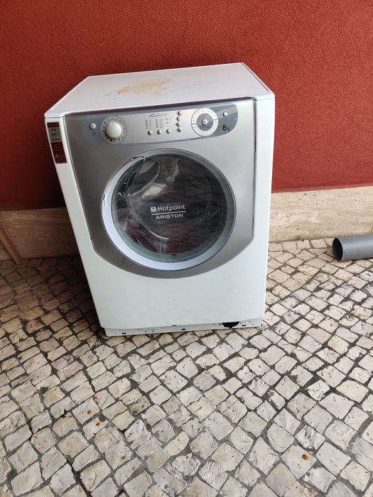 Maquina lavar a funcionar