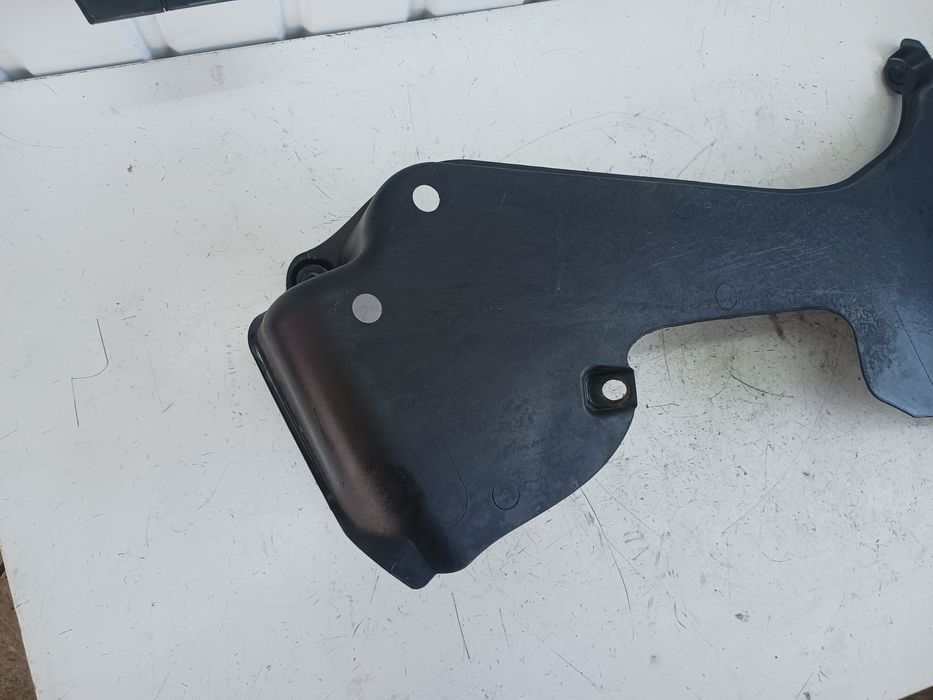 Osłony osłona podwozia prawa lewa tył audi a4 B7 B6