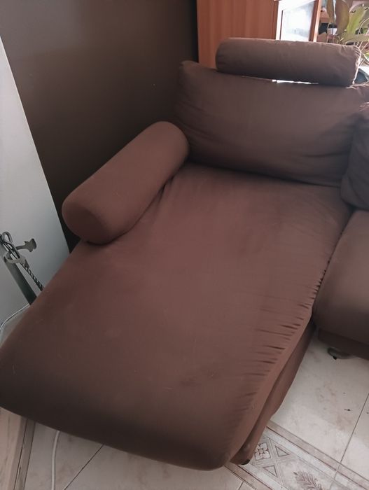 Sofá com chaise longue