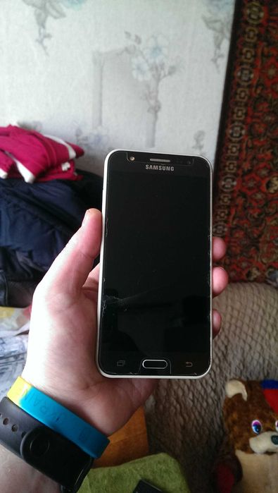Samsung Galaxy J5 SM-J500HDS с хорошей батареей