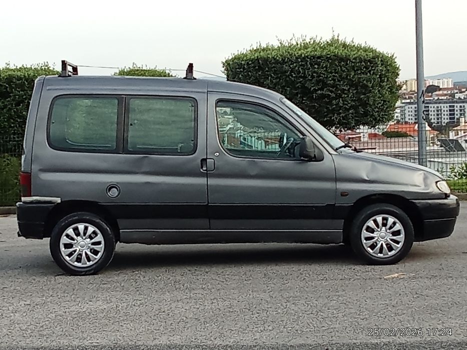 Citroen Berlingo 1.4cc  5/2 LUGARES  - Pronto a Circular