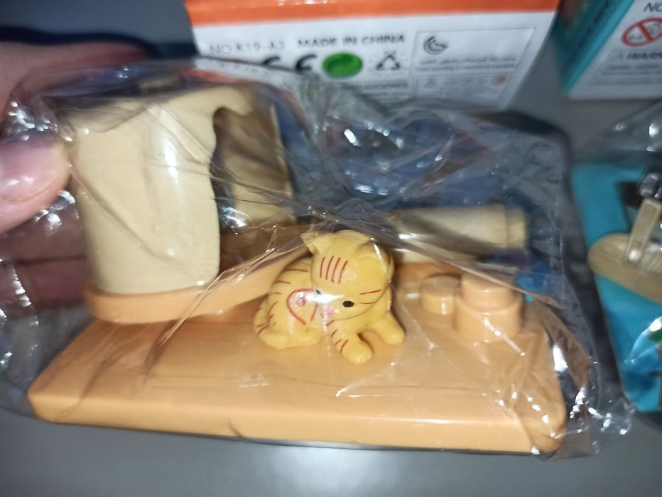 Figurki kotek i chomik z akcesoriami