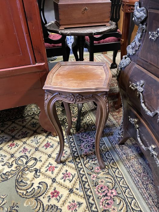 Mesinha antiga d luis