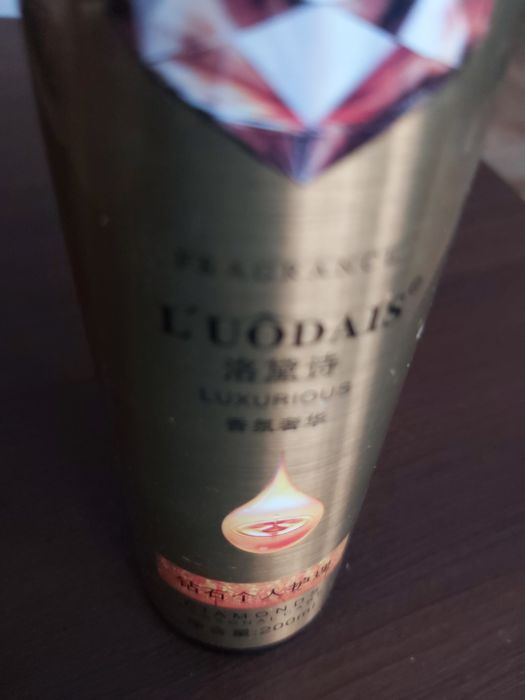 Spray do włosów  Luodais, nowy