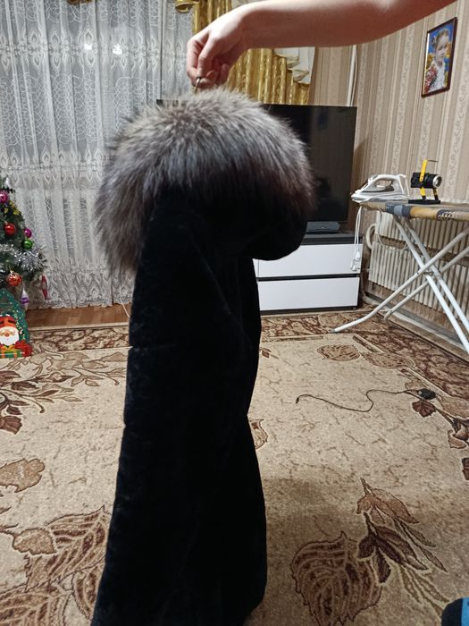 Шуба Мутон з чорнобуркою