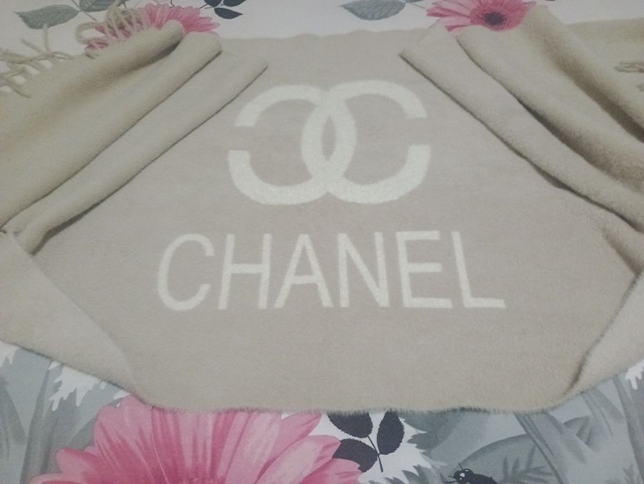 Chanel оригінал пончо шарф палантін 100% кашемір