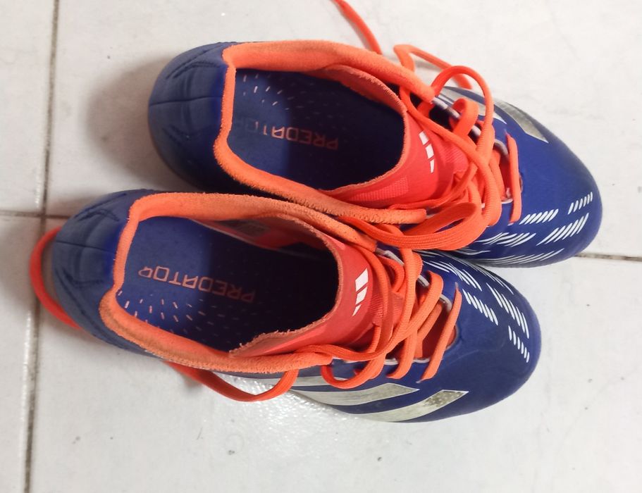 Chuteiras adidas 34