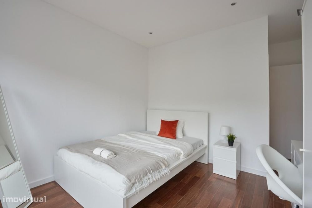 Quarto - localizado em Entrecampos Lisbon