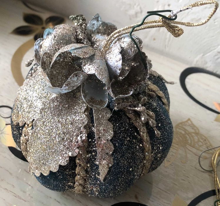 Новогодние елочные игрушки (ручная работа).