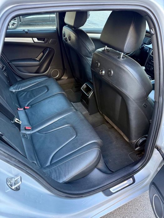 Audi A4 Avant 2.0 TDi S-Line
