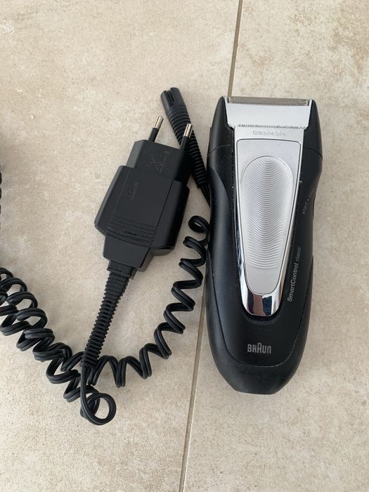 Электробритва BRAUN Series 3 300 № 5747,
