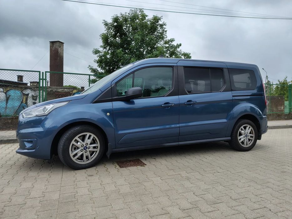Ford Tourneo Connect Grand Jedyny taki Ford Transit/Turneo Conect 2.0 162 KM ( 6 osób)