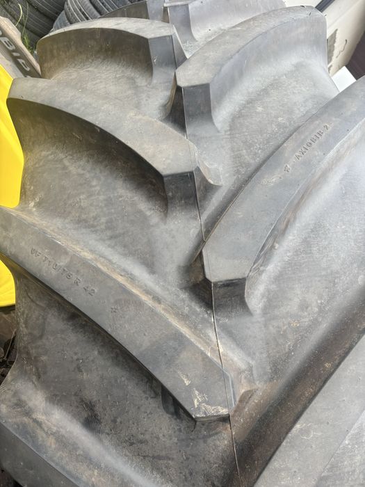 710/75R42 Michelin, felgi John Deere 2 sztuki