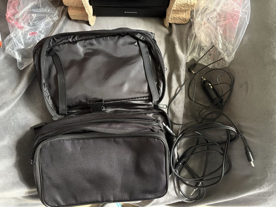 Manta DVD052 monitory zagłówkowe samochodowe