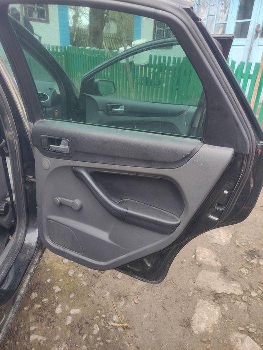 FORD FOCUS 1,6 бензин!