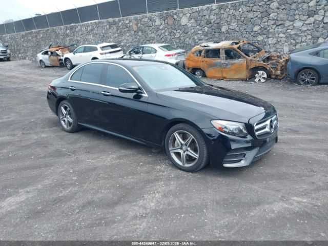 Mercedes-Benz E 300 2017 .