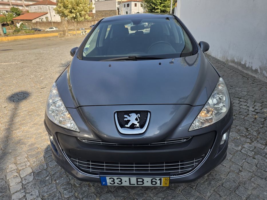 Vendo carro impecável