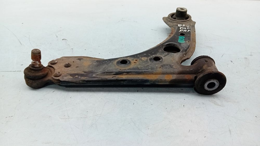 Braço de suspensão frente direito LANCIA Delta III (844_)