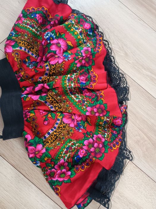 Spódniczka bluzka 104 krakowska