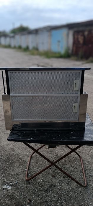 Продам кухонную вытяжку