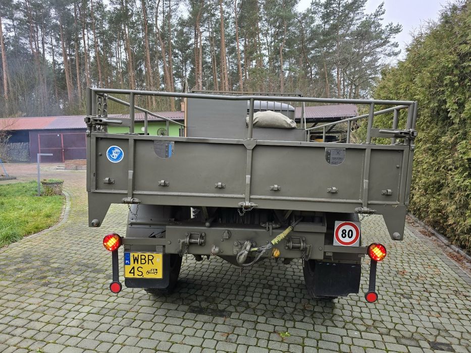 Samochód Armi Szwajcarskiej Steyr 680M