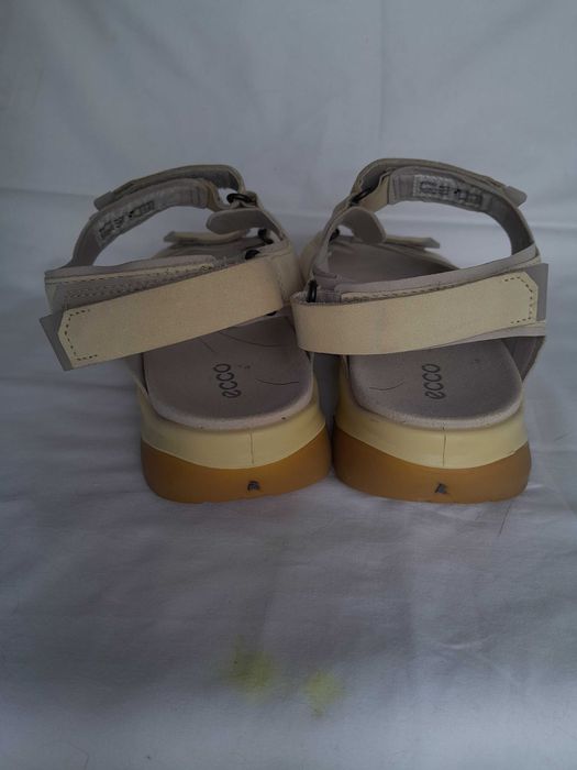 Sprzedam sandaly damskie Ecco