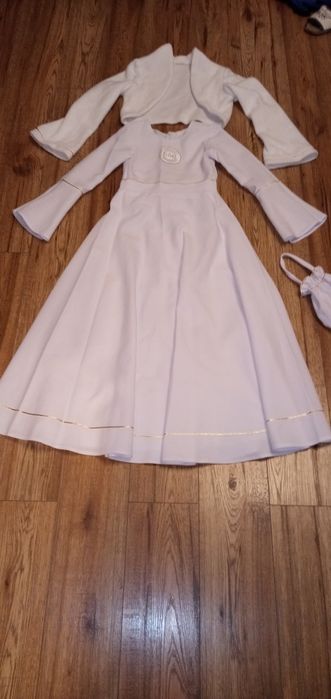 Sprzedam albę komunijną